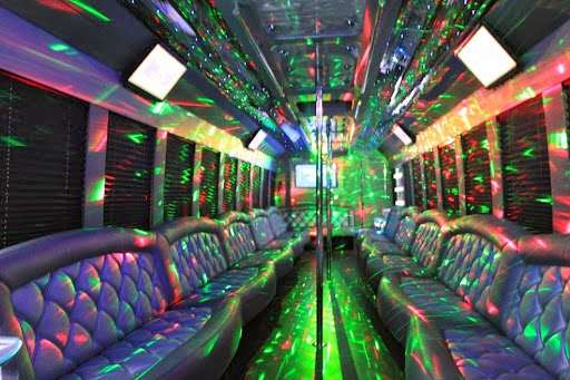 Bargain Limo Party Bus | 392 Nome Ave, Staten Island, NY 10314, USA | Phone: (718) 285-3992