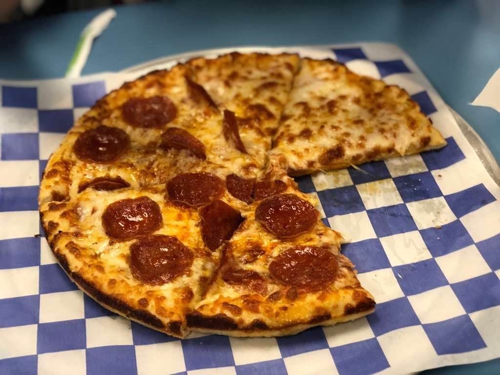 Village Pizza & Seafood | 11033 Market St, Jacinto City, TX 77029, USA | Phone: (713) 453-5274