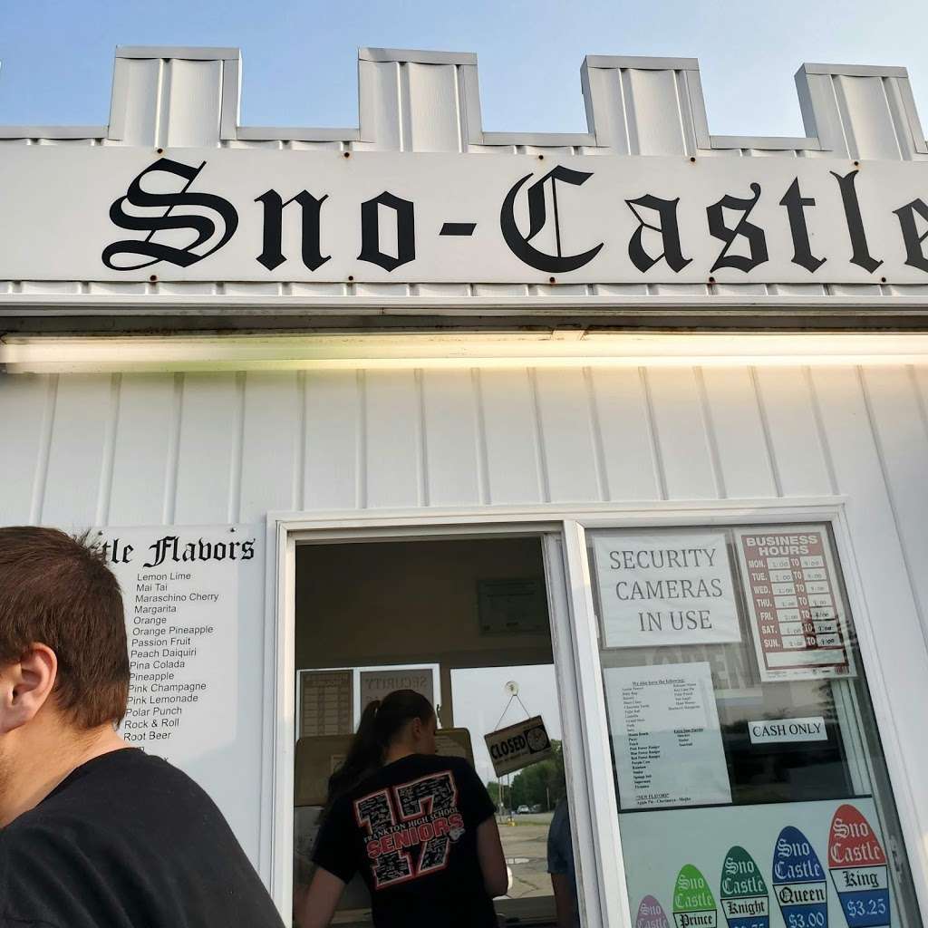 Sno Castle | 1 E Willow St, Anderson, IN 46012, USA
