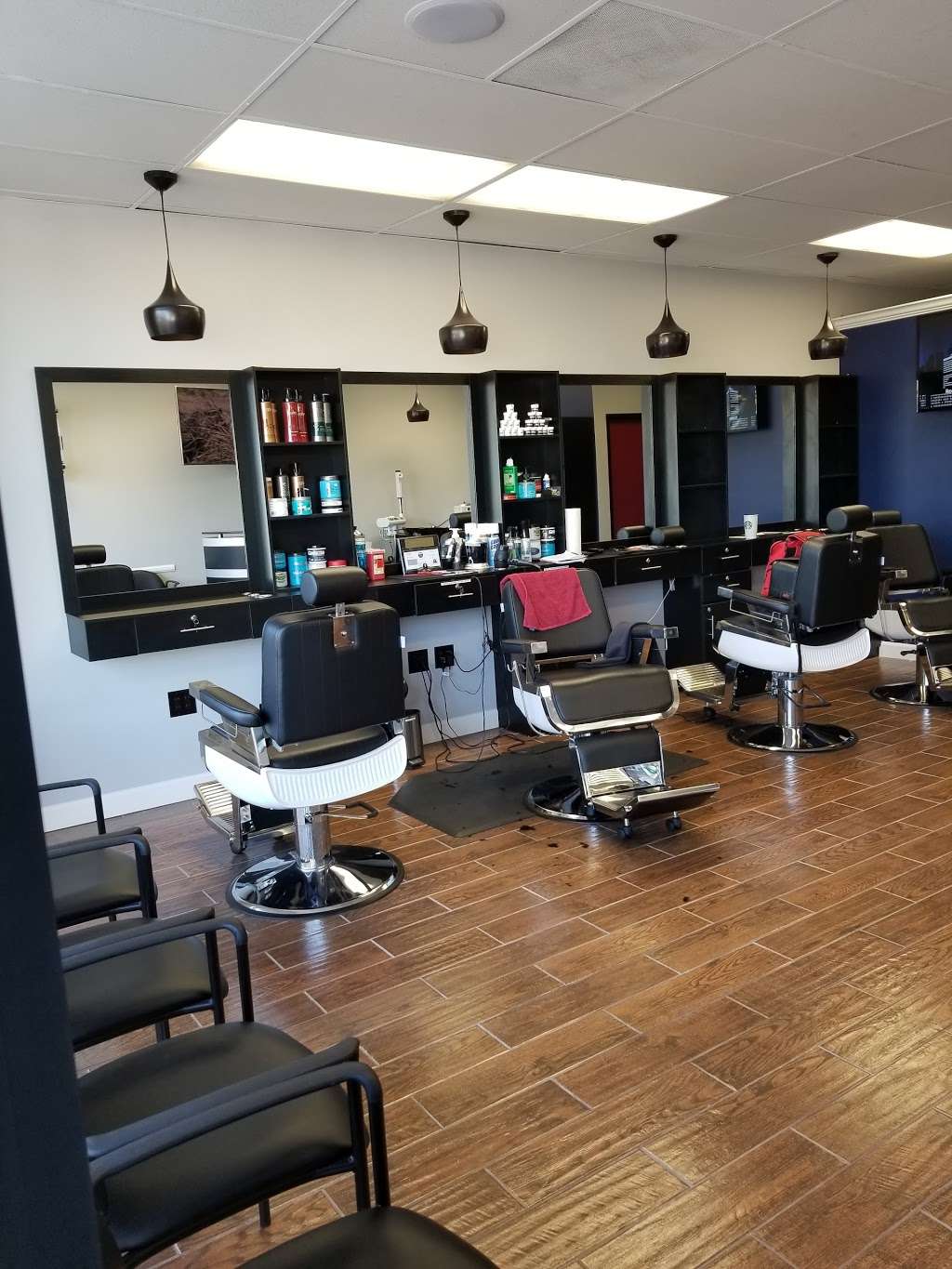 LA Susys Cuts | 8205 Garfield Ave suite h, Bell Gardens, CA 90201, USA | Phone: (562) 832-0926