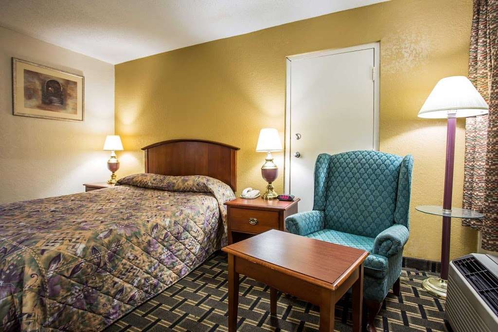 Econo Lodge | 1328 Jake Alexander Blvd S, Salisbury, NC 28146, USA | Phone: (704) 431-4542