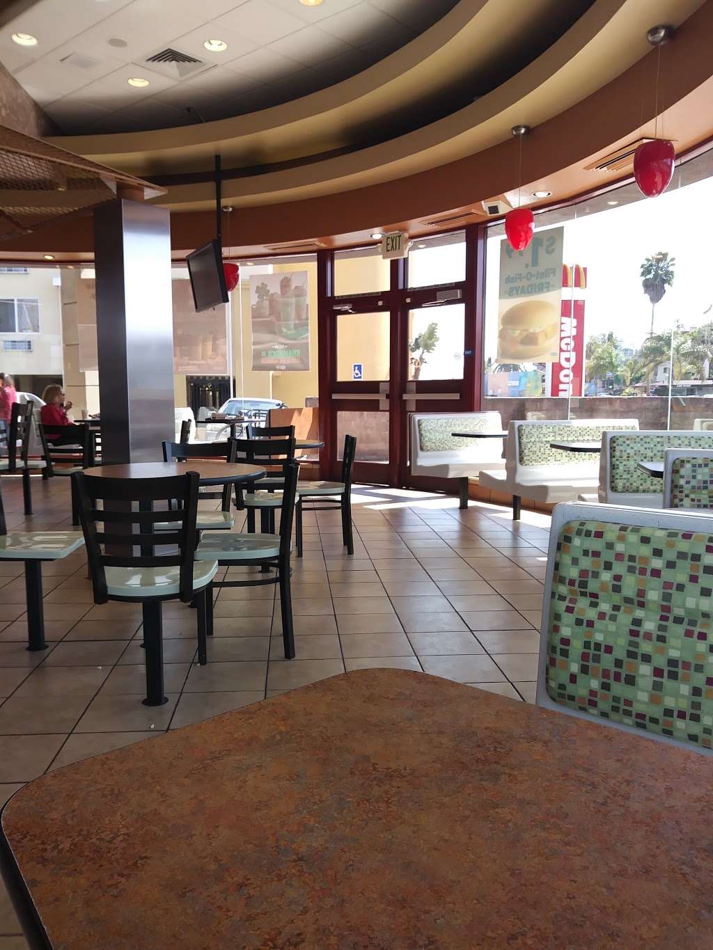 McDonalds | 2809 N Lincoln Blvd, Santa Monica, CA 90405, USA | Phone: (310) 314-6270