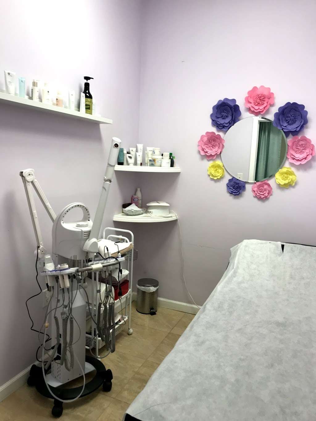 Vivis Nails & Spa1 | 1249 Melville Rd, Farmingdale, NY 11735, USA | Phone: (631) 396-0776