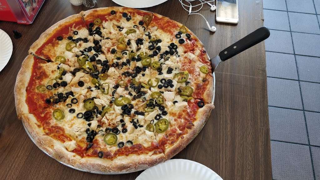 Mamma Leones Pizza | 650 E Red Bridge Rd, Kansas City, MO 64131 | Phone: (816) 943-1760