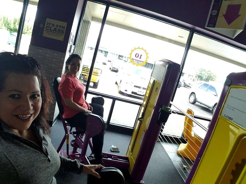 Planet Fitness | 3265 S Wadsworth Blvd, Lakewood, CO 80227, USA | Phone: (303) 985-8888