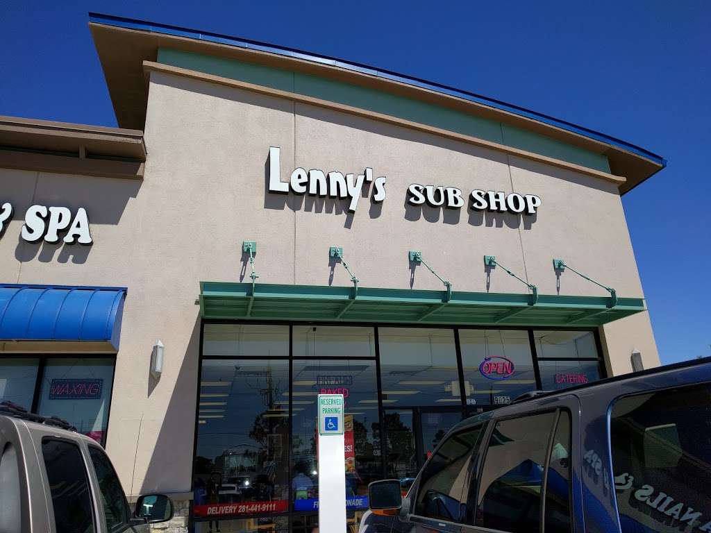 Lennys Grill & Subs | 9025 N Sam Houston Pkwy E #220, Humble, TX 77396, USA | Phone: (281) 441-9111