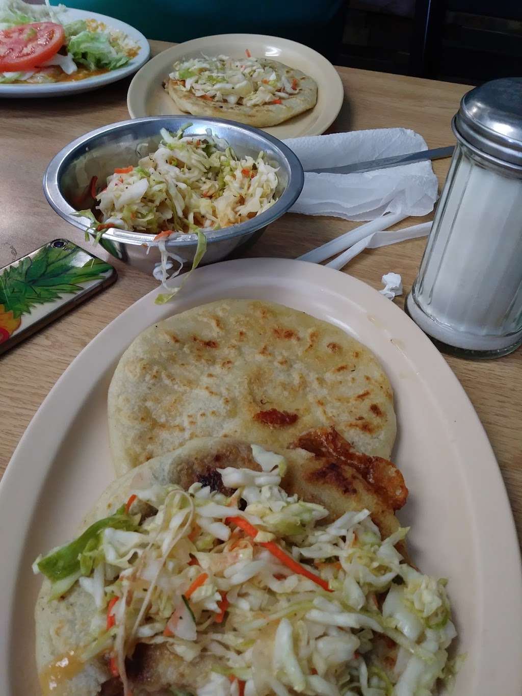 Las Pupusas Restaurant | 1540 W Sunset Rd, Henderson, NV 89014, USA | Phone: (702) 450-0600