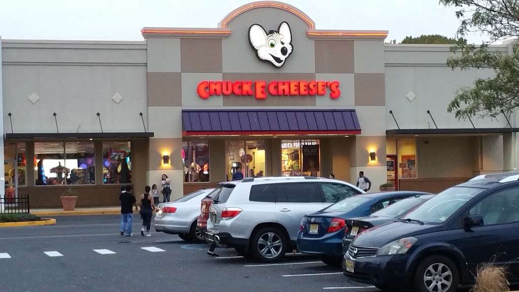 Chuck E. Cheeses | 701 NJ-440 #383, Jersey City, NJ 07304, USA | Phone: (201) 434-2500