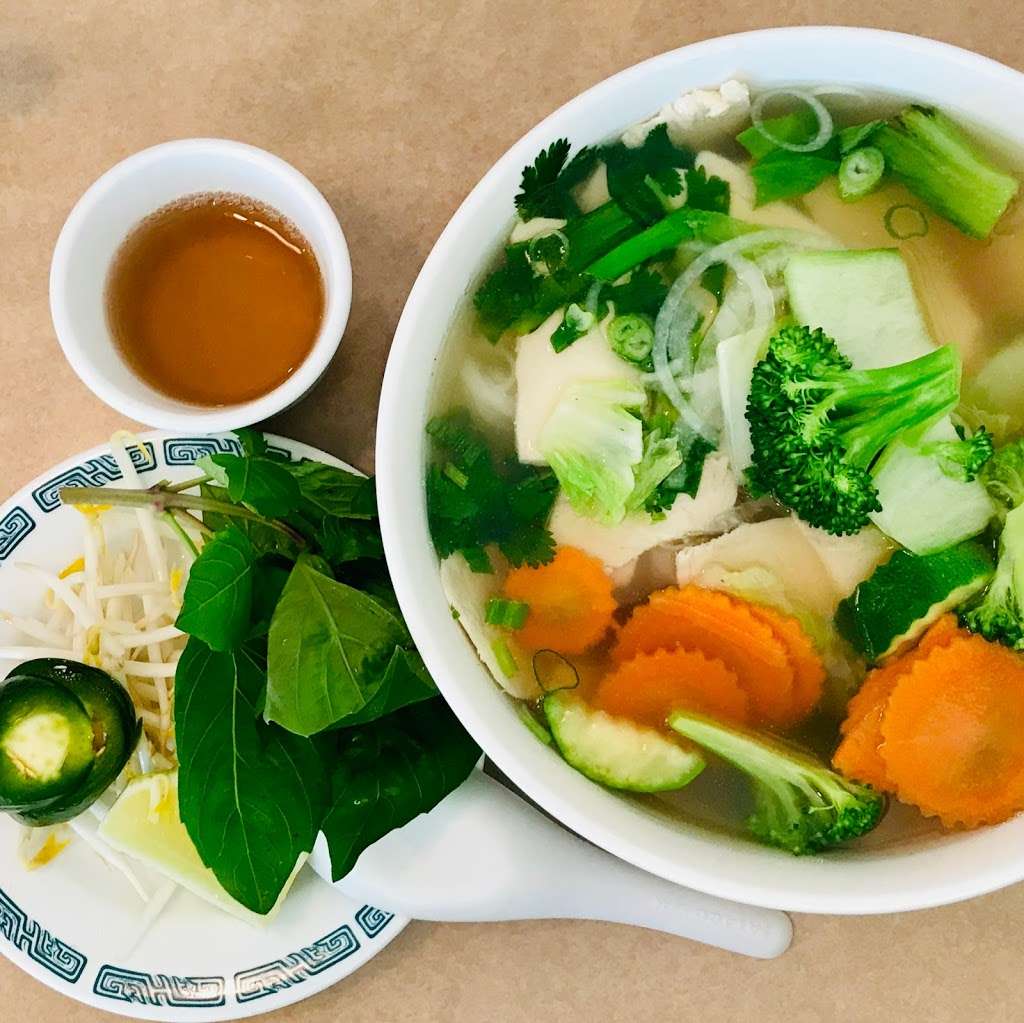 Viet Pho | 9231 Lincoln Ave #400, Lone Tree, CO 80124, USA | Phone: (303) 662-8830