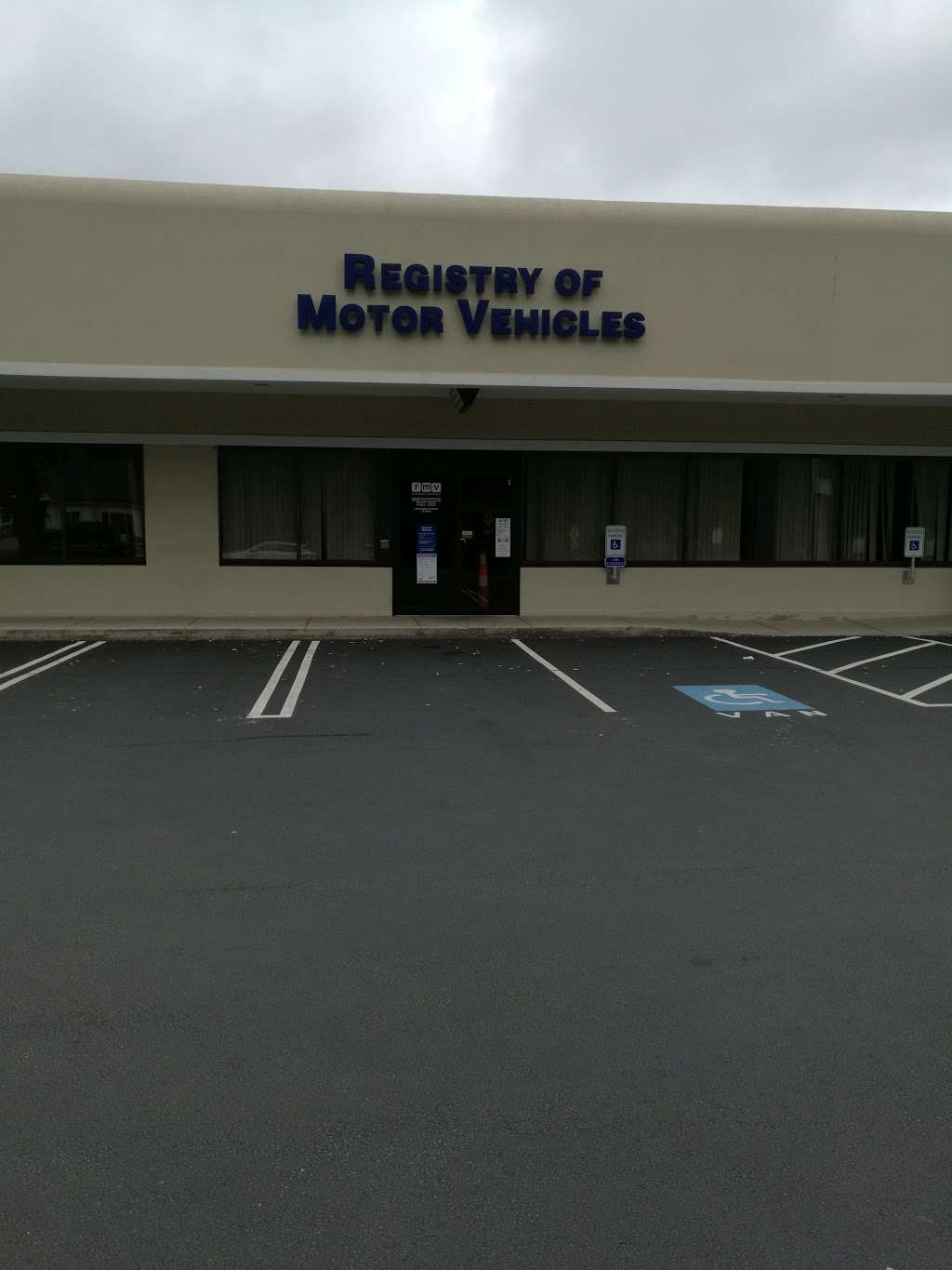 Massachusetts Registry of Motor Vehicles | 355 Middlesex Ave, Wilmington, MA 01887 | Phone: (857) 368-8000