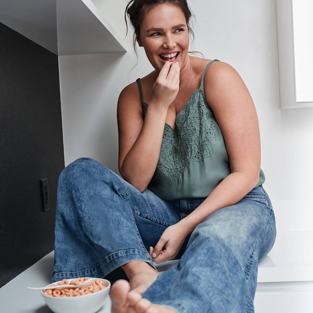 Torrid | 1600 Premium Outlets Blvd Space # 875, Norfolk, VA 23502, USA | Phone: (757) 335-4997