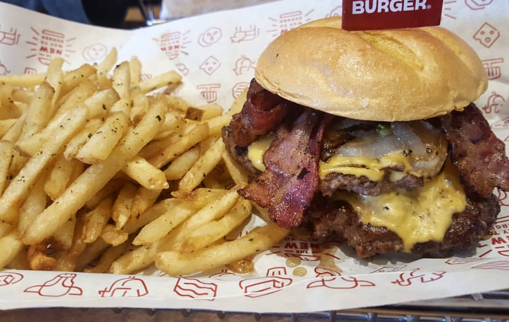 Smashburger | 700 NJ-3, Clifton, NJ 07013, USA | Phone: (973) 777-3600