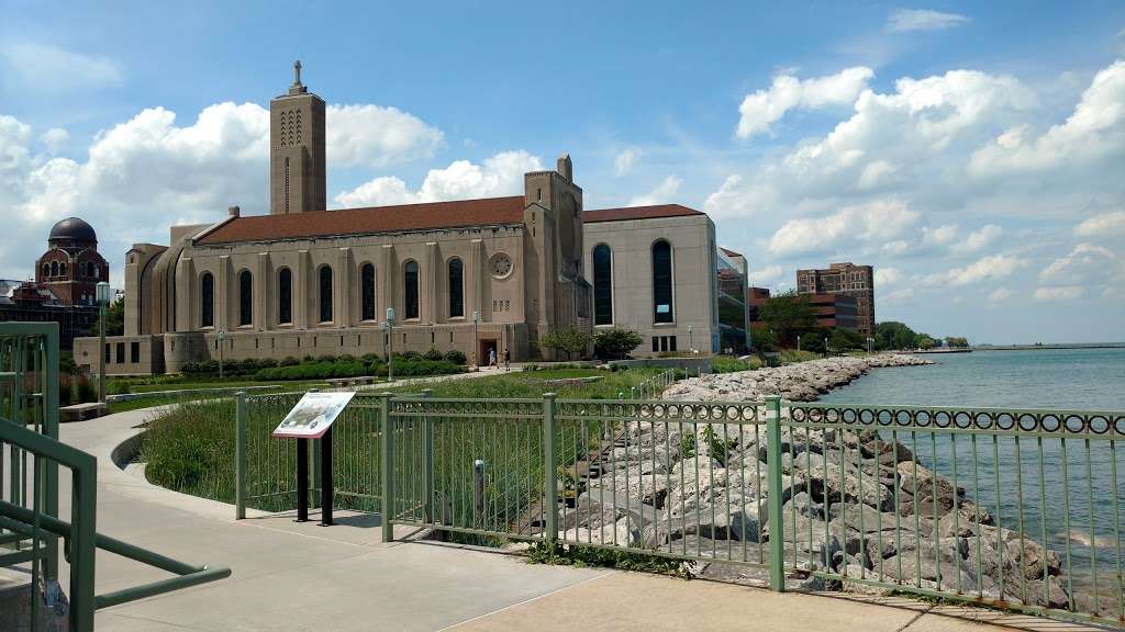 Madonna Della Strada Chapel, Loyola University | 6453 N Kenmore Ave, Chicago, IL 60660, USA | Phone: (773) 508-8045