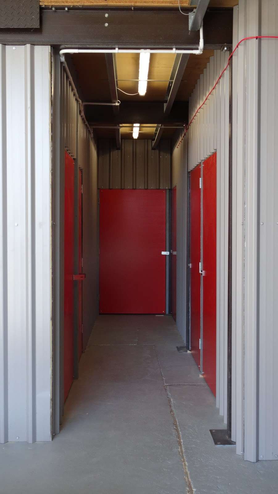 Big Bear Storage | Units 9 -10 Faygate Business Centre, Faygate Lane, Faygate RH12 4DN, UK | Phone: 01293 851065