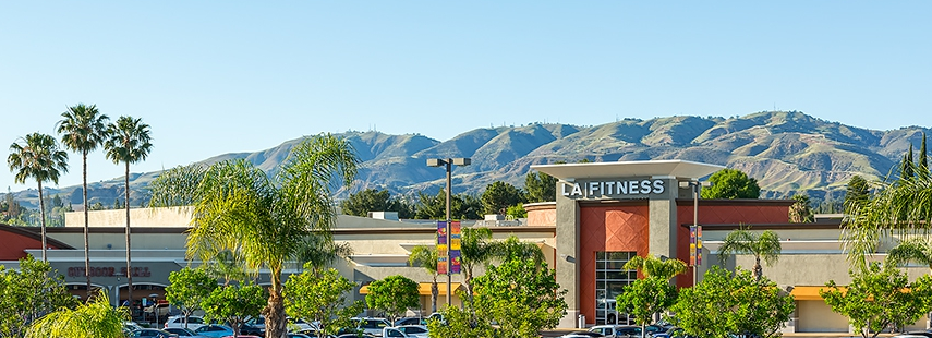 Devonshire-Reseda Shopping Center | 18601-18711, Devonshire St, Northridge, CA 91324 | Phone: (714) 956-3411