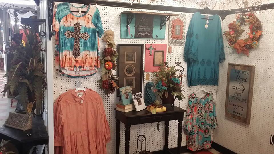 Wild & Whimsy Decor and Boutique | 13105 FM179, Wolfforth, TX 79382 | Phone: (806) 445-4797