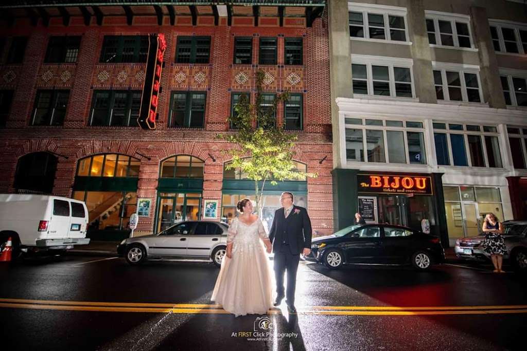 The Bijou Theatre | 275 Fairfield Ave, Bridgeport, CT 06604, USA | Phone: (203) 296-9605