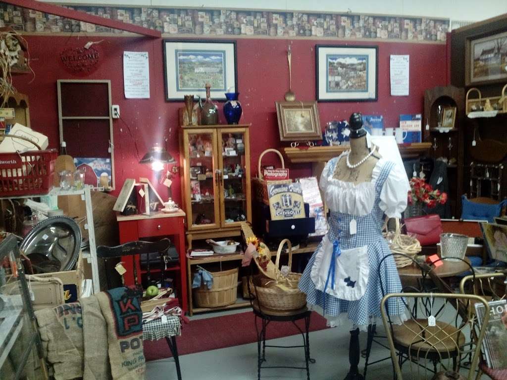 Countryside Antique Mall | 4889 US-52, Thorntown, IN 46071, USA | Phone: (765) 436-7200