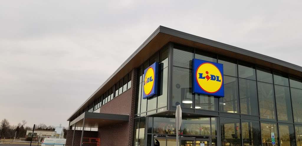 Lidl | 21285 Coopers Hawk Dr, Ashburn, VA 20148, USA | Phone: (844) 747-5435