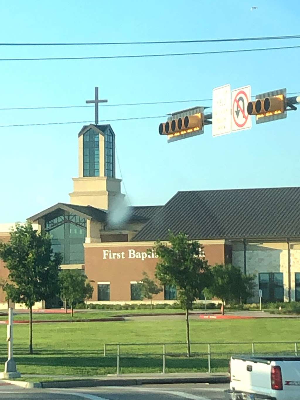 First Baptist Church Grand Prairie | 950 Mayfield Rd, Grand Prairie, TX 75052, USA | Phone: (972) 262-5146