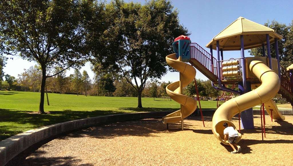 Rancho Madera Community Park | 556 Lake Park Dr, Simi Valley, CA 93065, USA | Phone: (805) 584-4456