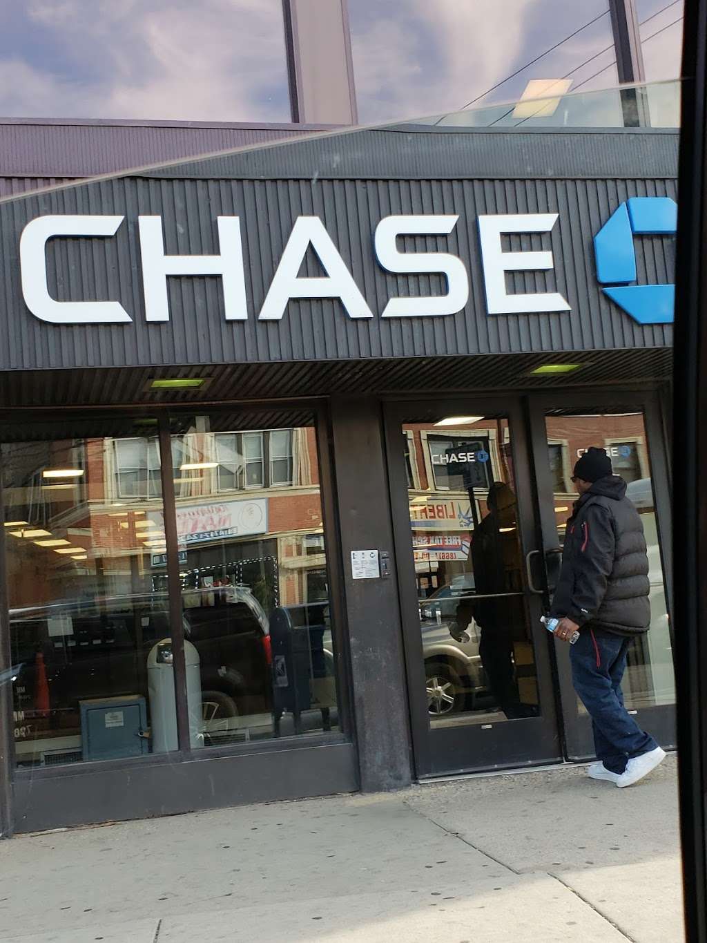 Chase Bank | 6245 S Western Ave, Chicago, IL 60636 | Phone: (773) 476-7575