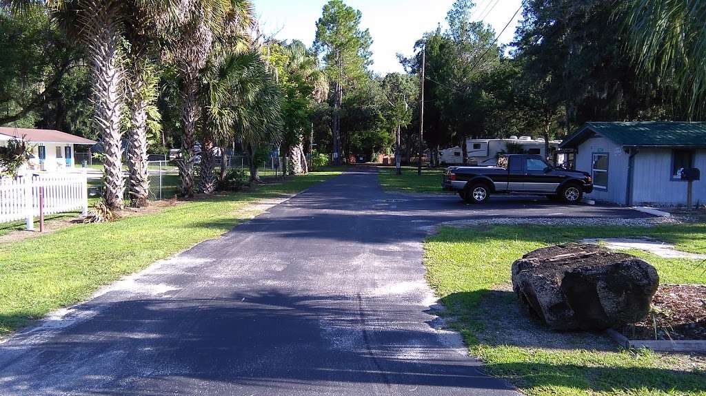 St Johns River Camp Ground Inc | 1520 FL-40, Astor, FL 32102, USA | Phone: (386) 749-3995