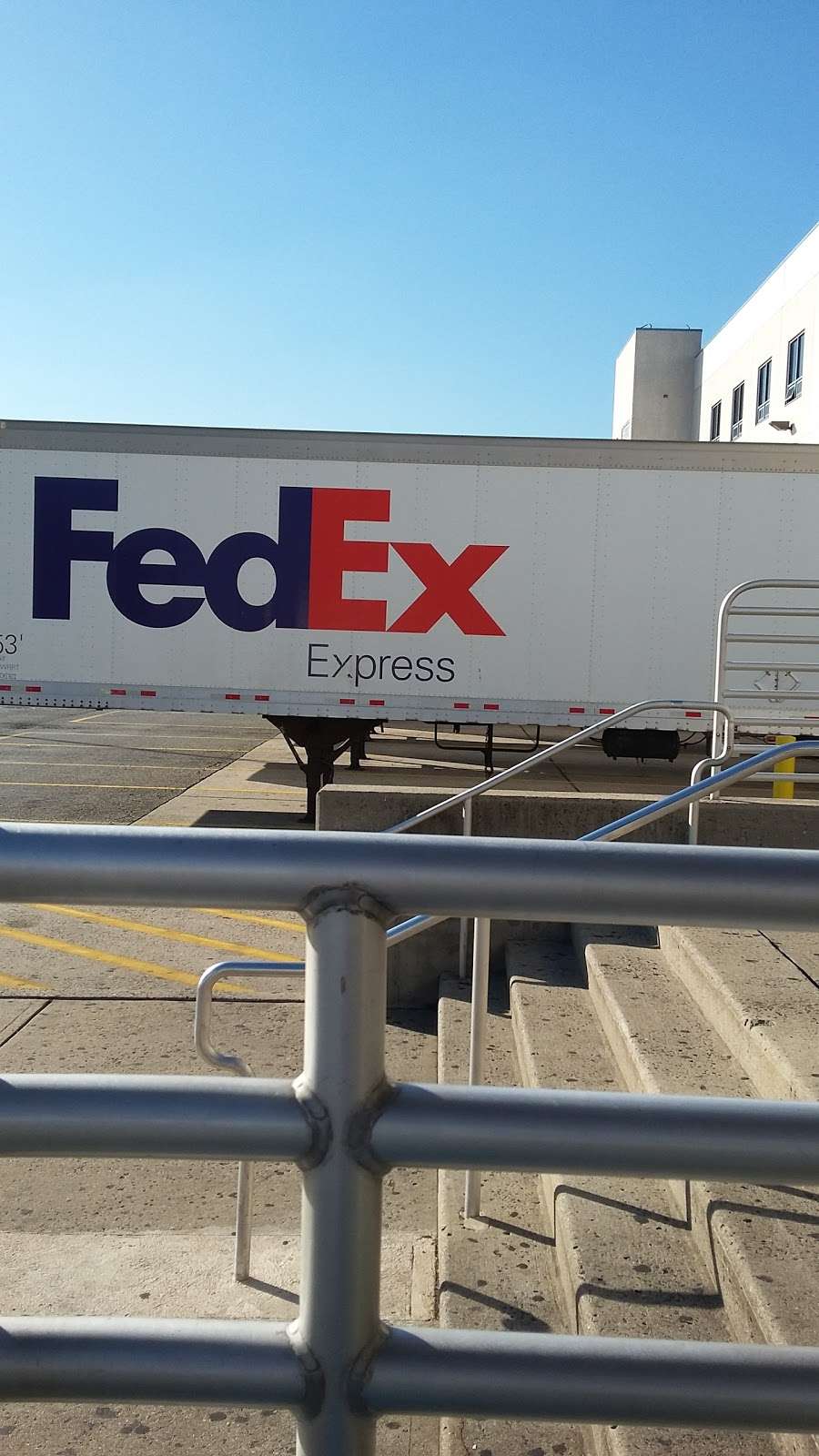 FedEx Ship Center 155 Earhart Dr, Newark, NJ 07114 Hours