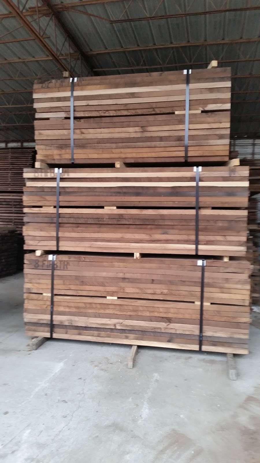 One Family Hardwood | 10898 SW State Rte Jj, St Joseph, MO 64504, USA | Phone: (816) 238-1610