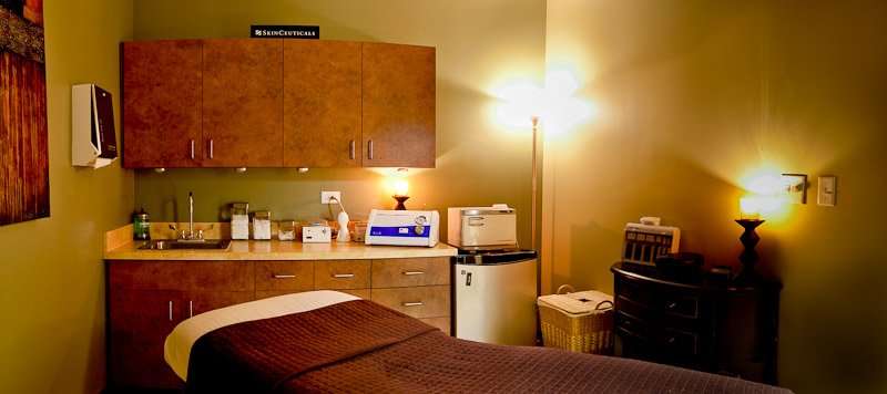 Dermatology Center of the Rockies | 1551 Professional Lane #135, Longmont, CO 80501, USA | Phone: (303) 532-2810