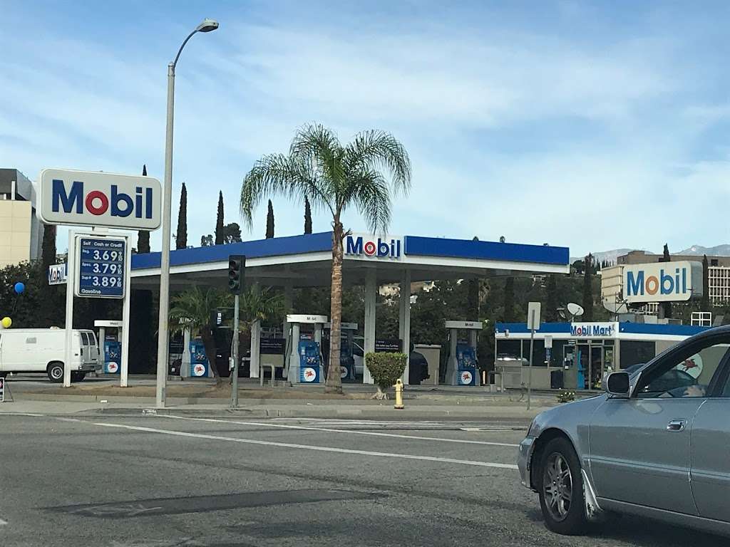 Mobil | 1600 N Eastern Ave, Los Angeles, CA 90063, USA | Phone: (323) 262-8471