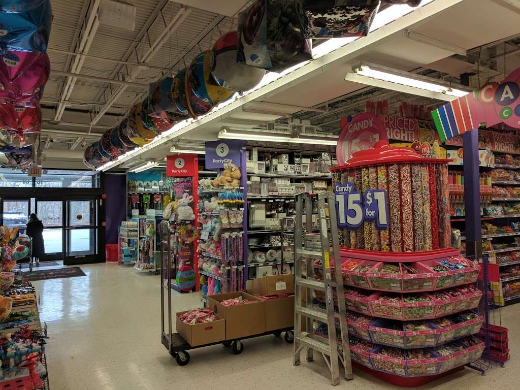 Party City | 1660 Soldiers Field Rd, Brighton, MA 02135, USA | Phone: (617) 783-4880
