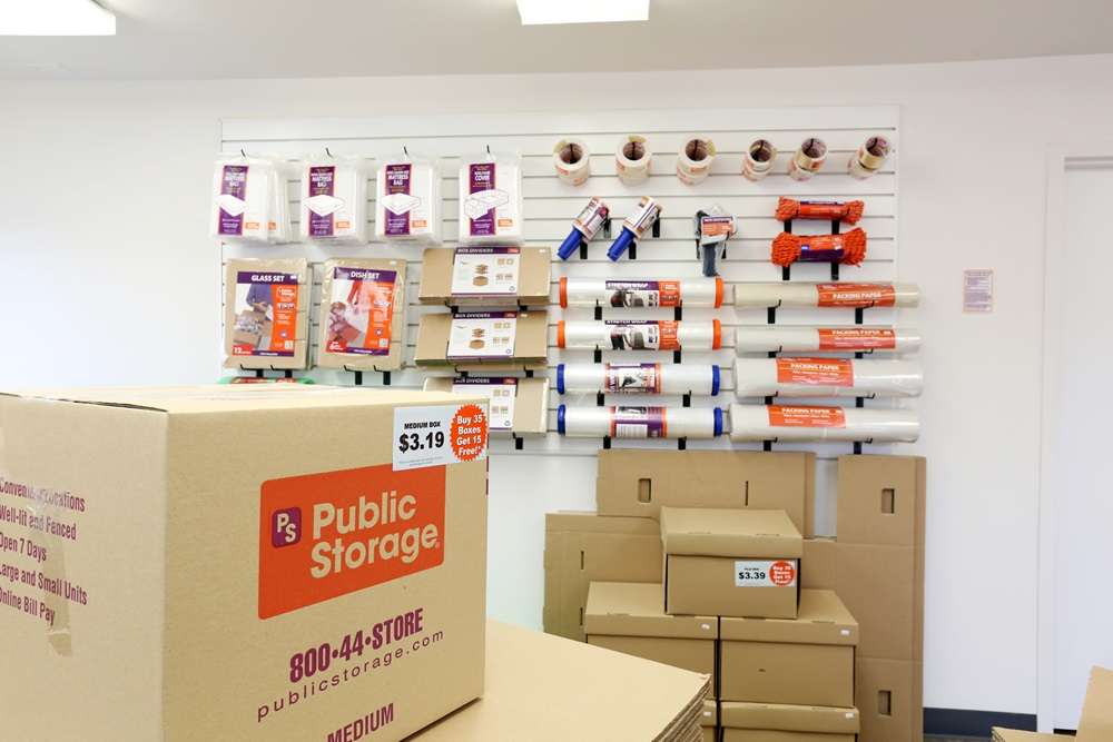 Public Storage | 143 E Lake Cook Rd, Palatine, IL 60074 | Phone: (224) 634-6937