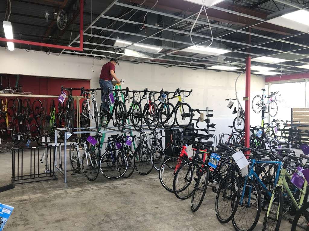 Columbus Cycling & Fitness | 833 16th St, Columbus, IN 47201, USA | Phone: (812) 372-7486