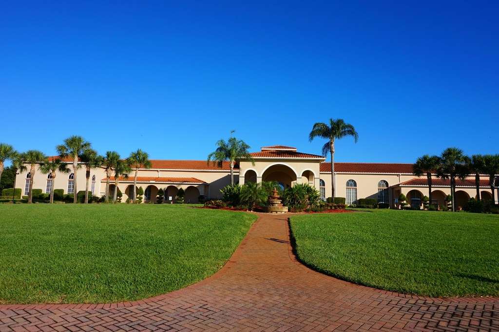 Four Lakes Golf Club Retirement Community | 990 La Quinta Blvd, Winter Haven, FL 33881, USA | Phone: (800) 826-7076