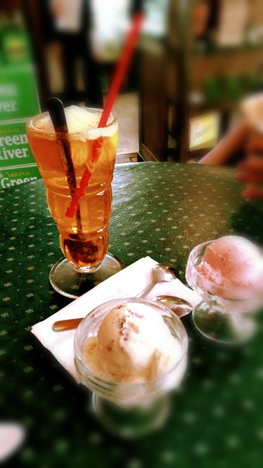 J. Laubers Ice Cream Parlor | 2010 Church St, East Troy, WI 53120, USA | Phone: (262) 642-3679