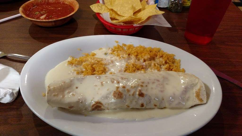 Los Charros D&G Mexican Grill and Bar | 15 N Washington St, Knightstown, IN 46148, USA | Phone: (765) 571-5268