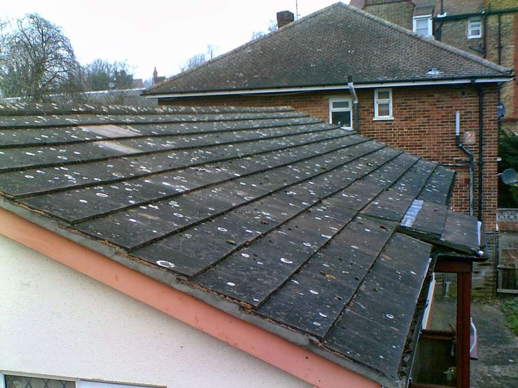 J S Roofing & Builders (Croydon, Surrey) | 67 Ninehams Rd, Caterham CR3 5LN, UK | Phone: 0800 747 1340