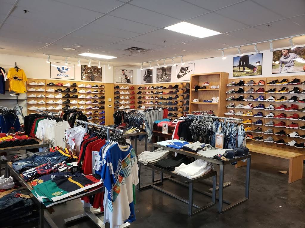 City Gear | 3459 W 86th St Suite 163, Indianapolis, IN 46268, USA | Phone: (317) 876-0339