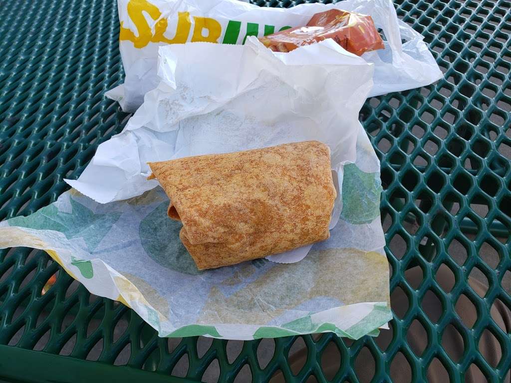 Subway | 6854 Sievers Rd, Dixon, CA 95620, USA | Phone: (707) 678-4400