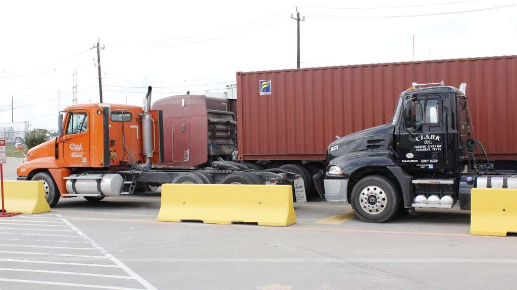 Clark Freight Lines | 5129 Pine Ave, Pasadena, TX 77503, USA | Phone: (281) 487-3160