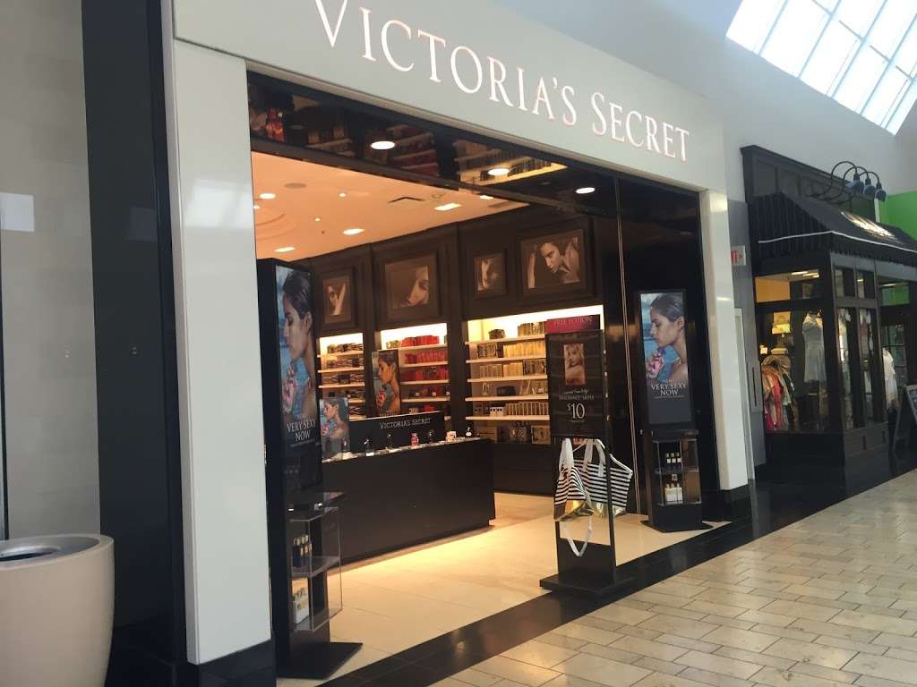 Victorias Secret | 1455 NW 107th Ave, Doral, FL 33172, USA | Phone: (305) 477-7022