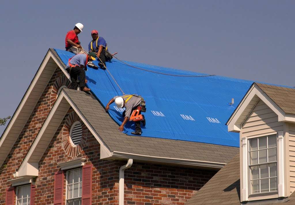 Roof Repair Pros | 11305 Bennington Ave, Kansas City, MO 64134, USA | Phone: (816) 203-1803