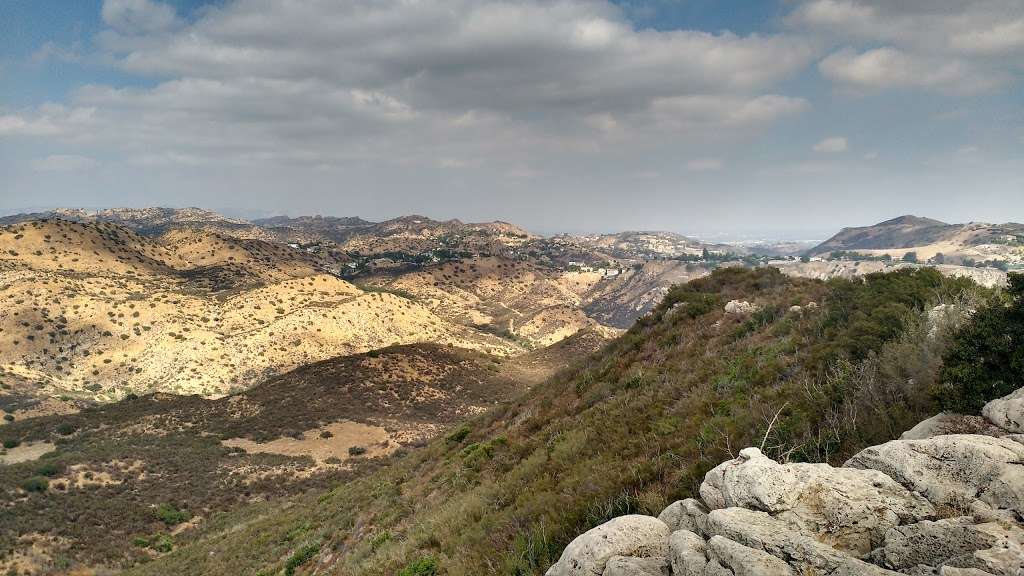 Fossil Lookout Point | West Hills, CA 91307, USA