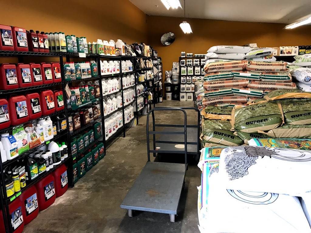 Roots Garden Supply | 6850 N Interstate Ave, Portland, OR 97217, USA | Phone: (503) 285-4768