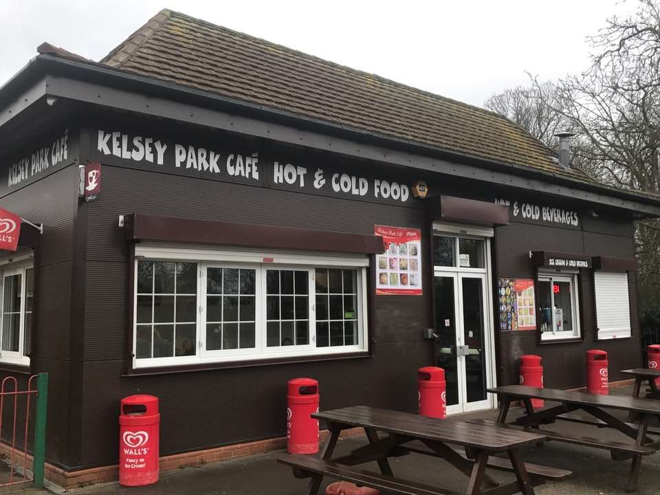 Kelsey Park Cafe | Inside Kelsey Park, Wickham Road, Beckenham, Kent BR3 6QH, UK | Phone: 020 8650 3474