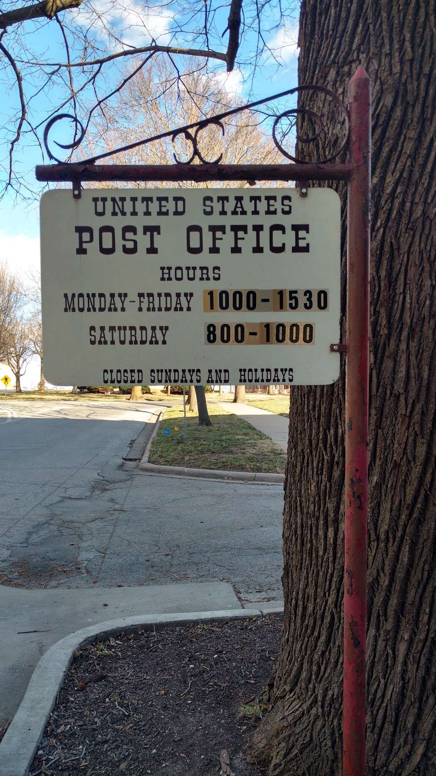 United States Postal Service | 311 Kearny Ave, Fort Leavenworth, KS 66027, USA | Phone: (800) 275-8777