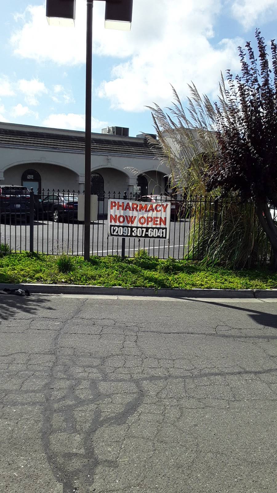 Sierra-Pacific Health Supply | 4873 West Ln, Stockton, CA 95210, USA | Phone: (209) 472-1136