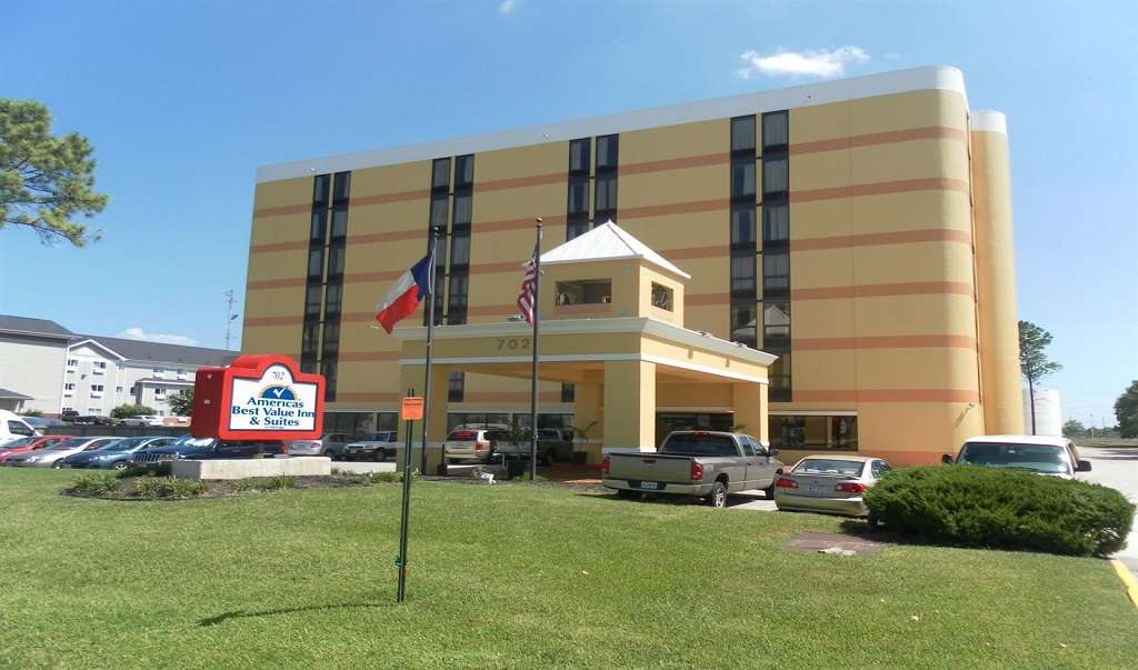 Americas Best Value Inn & Suites - Bush Intl Airport West | 702 N Sam Houston Pkwy E, Houston, TX 77060, USA | Phone: (281) 447-3500