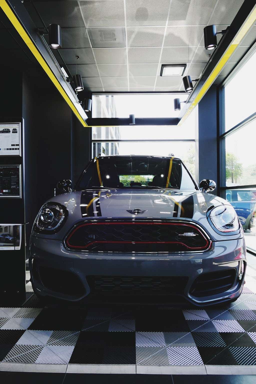 Bob Smith MINI | 24400 Calabasas Rd, Calabasas, CA 91302 | Phone: (818) 737-1967